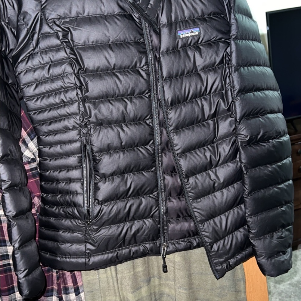 Patagonia down jacket size small